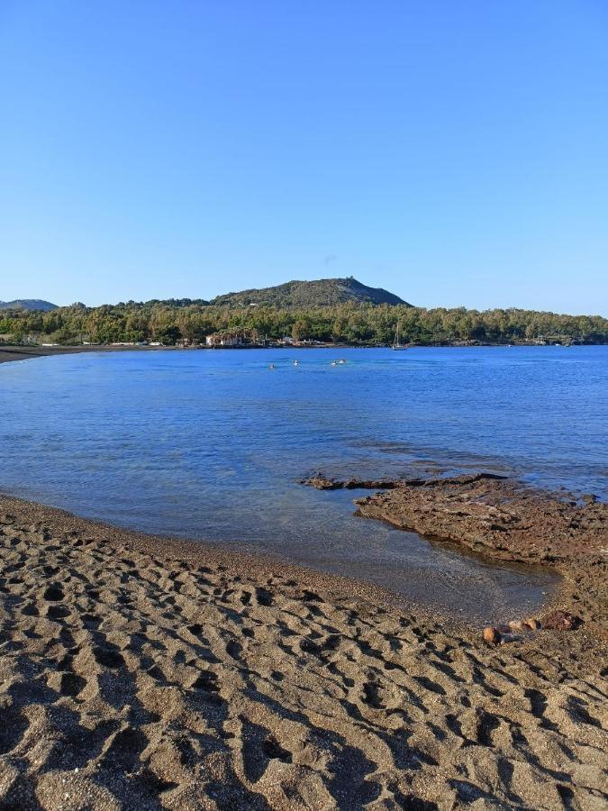 Menichetta 4 Posti Bilo Con Piscina Gratuita Dall' 11 Luglio Al 31 Agosto Vulcano  Luaran gambar